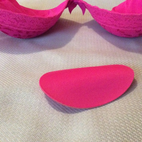 La Senza | Hot Pink w/ red accents | Padded | Plunge Push up | Size 38B | Wired - Picture 7 of 13